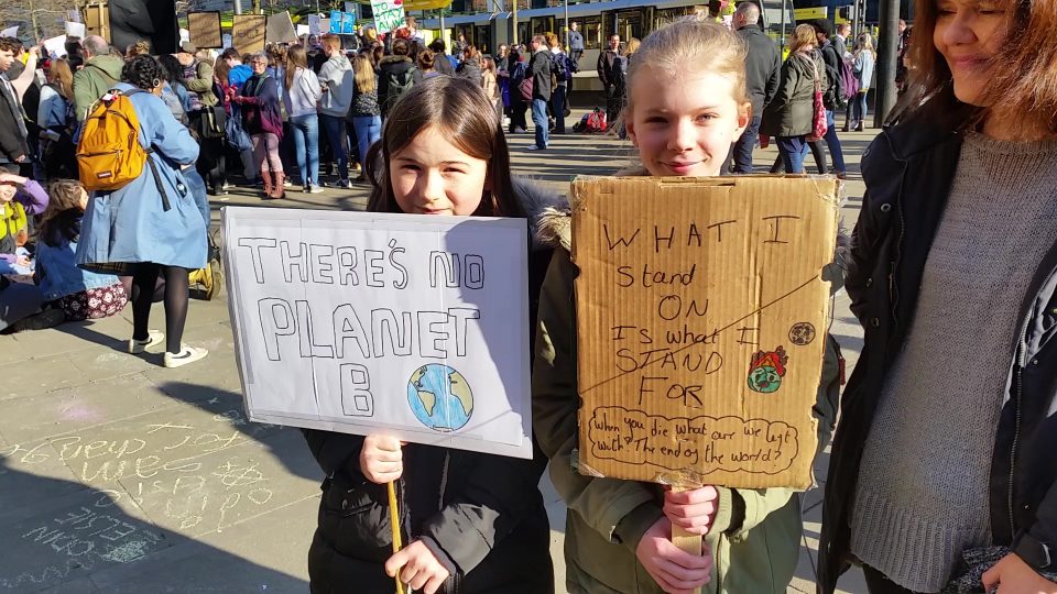 ‘THERE’S NO PLANET-B’: Youth Strike 4 Climate in Manchester - The Meteor